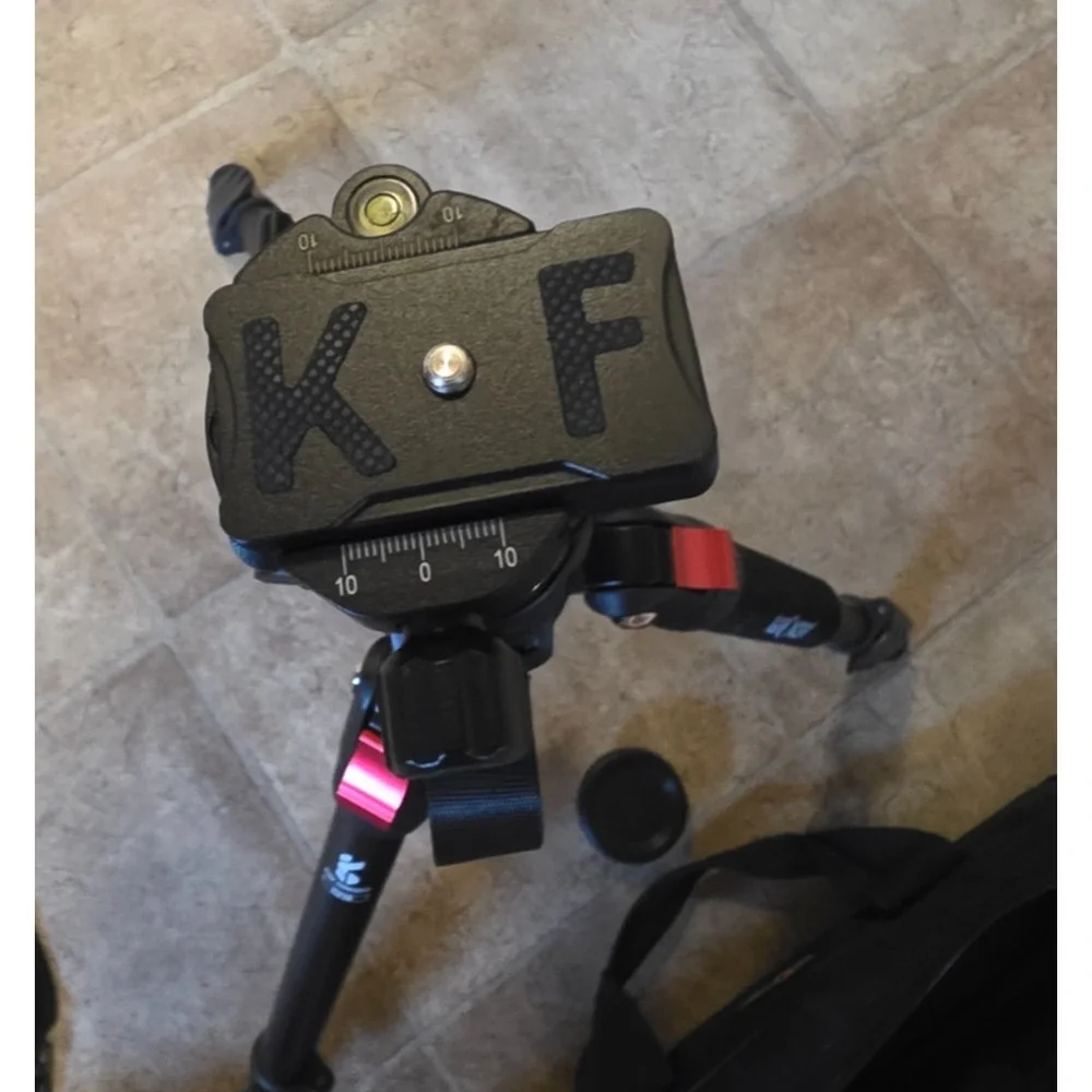 K&F Concept S210 Aluminum Camera Tripod w/ KF-28 Ball Head In Case